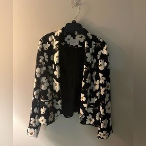Ann Taylor Loft Women’s Floral Blazer- M